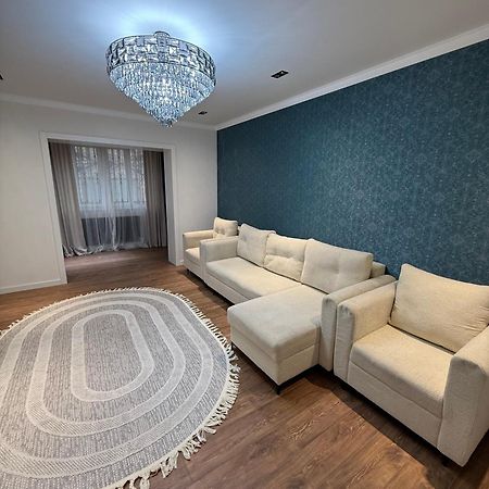 2 bedroom apartment center Tasjkent Buitenkant foto